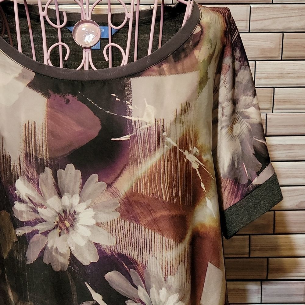 Vera Wang floral print Short Sleeve top womens Size Size M
